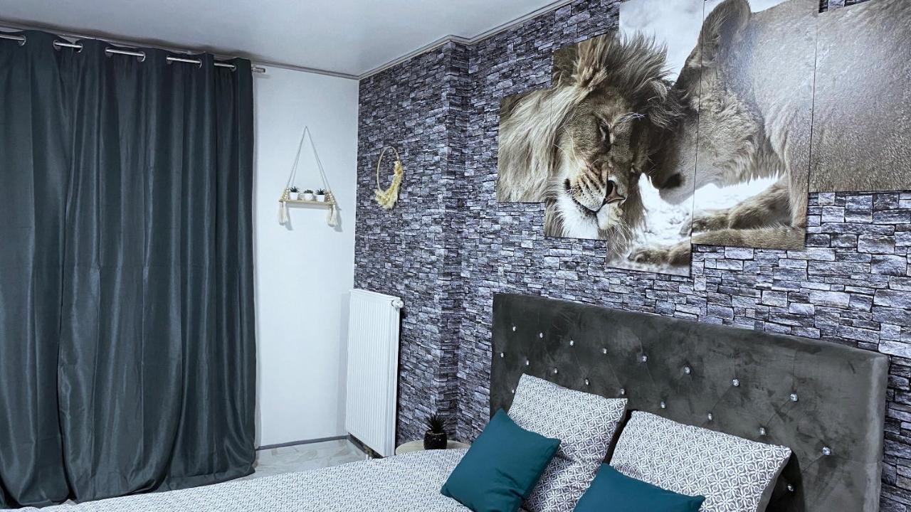 Relax & Chill Apartment เซวรอง ภายนอก รูปภาพ
